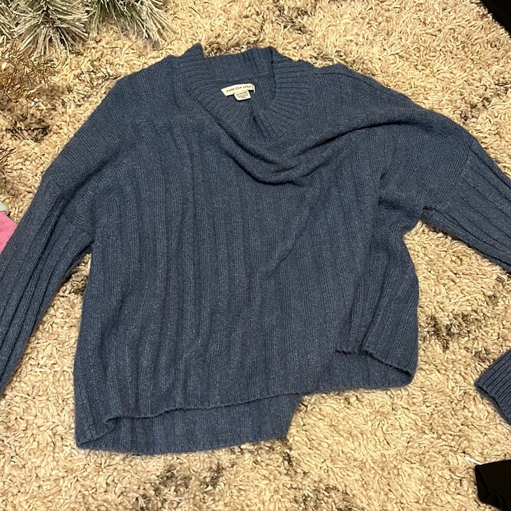 american eagle sweater